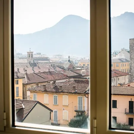 Chic And Freak Atelier