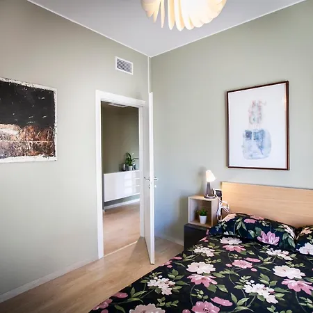 Chic And Freak Atelier Apartman *