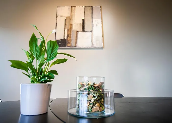 Chic And Freak Atelier Apartment