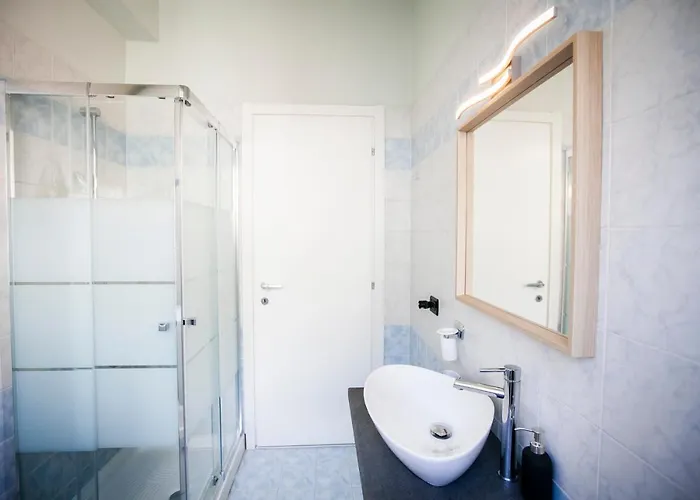 Chic And Freak Atelier Como